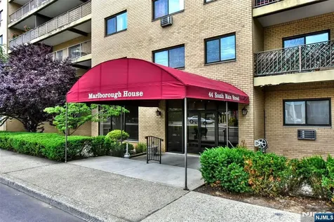 44 Main Street Lodi NJ 07644