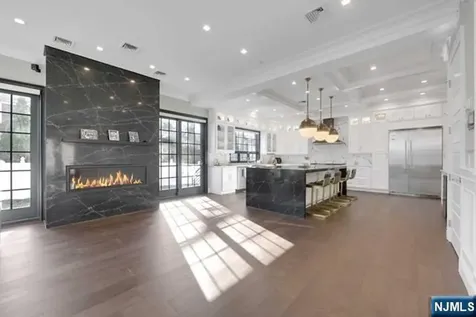 6 Allison Drive Englewood Cliffs NJ 07632