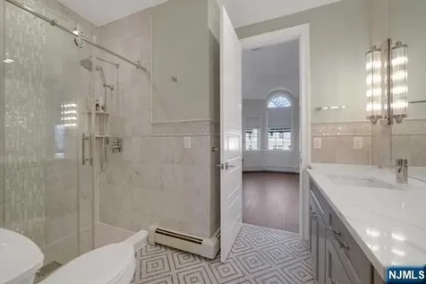 6 Allison Drive Englewood Cliffs NJ 07632