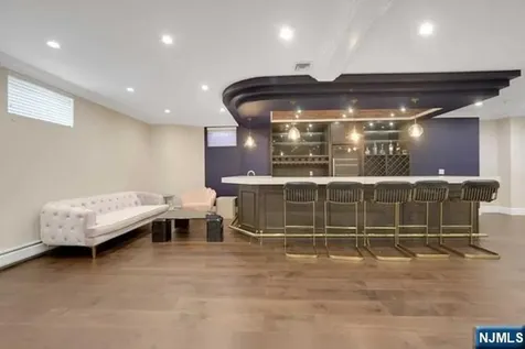6 Allison Drive Englewood Cliffs NJ 07632