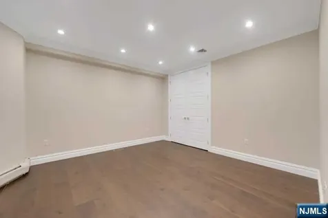 6 Allison Drive Englewood Cliffs NJ 07632