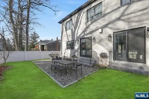 6 Allison Drive Englewood Cliffs NJ 07632