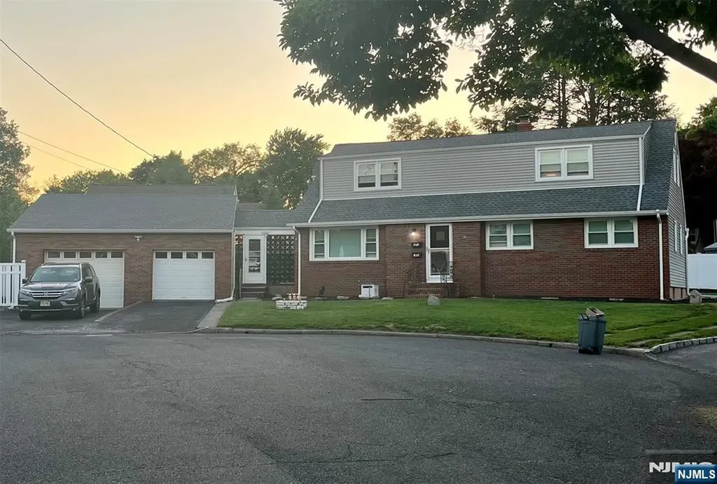 16 Demarest Court Dumont NJ 07628