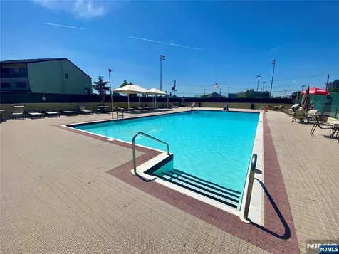 1203 River Road Edgewater NJ 07020