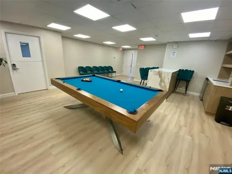 1203 River Road Edgewater NJ 07020
