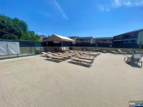 1203 River Road Edgewater NJ 07020