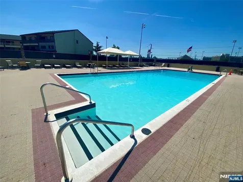 1203 River Road Edgewater NJ 07020
