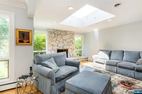 83 Brookside Terrace Caldwell NJ 07006