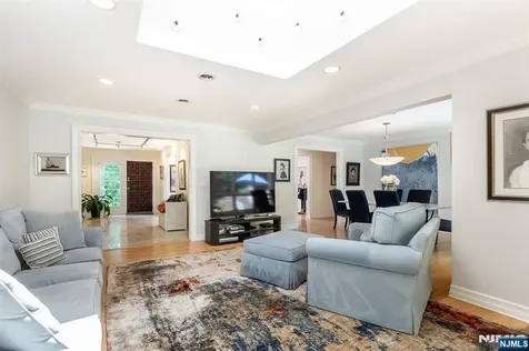83 Brookside Terrace Caldwell NJ 07006
