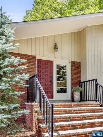 83 Brookside Terrace Caldwell NJ 07006