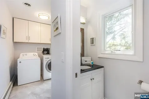 83 Brookside Terrace Caldwell NJ 07006