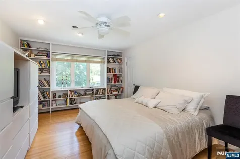 83 Brookside Terrace Caldwell NJ 07006