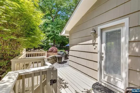 83 Brookside Terrace Caldwell NJ 07006