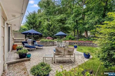 83 Brookside Terrace Caldwell NJ 07006
