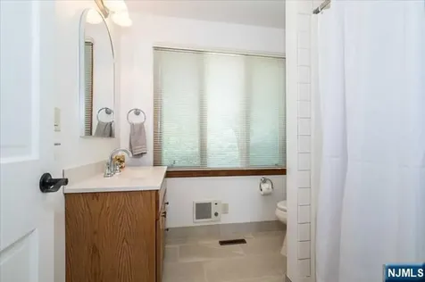 26 Garret Place Glen Rock NJ 07452