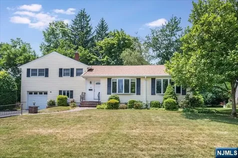 26 Garret Place Glen Rock NJ 07452