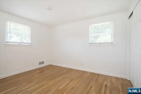26 Garret Place Glen Rock NJ 07452