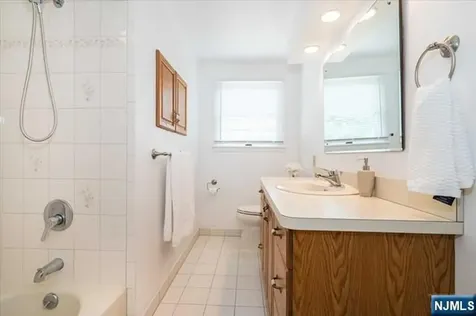 26 Garret Place Glen Rock NJ 07452