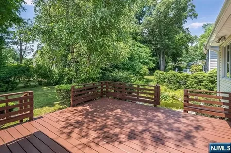 26 Garret Place Glen Rock NJ 07452