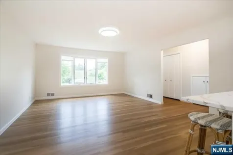 26 Garret Place Glen Rock NJ 07452