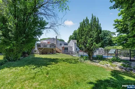 447 Van Dyke Street Ridgewood NJ 07450