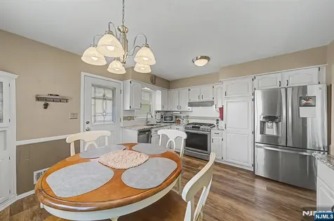714 5th Street Carlstadt NJ 07072