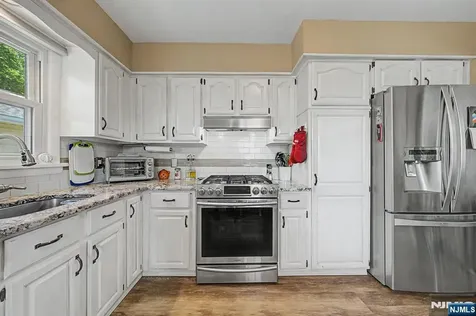 714 5th Street Carlstadt NJ 07072