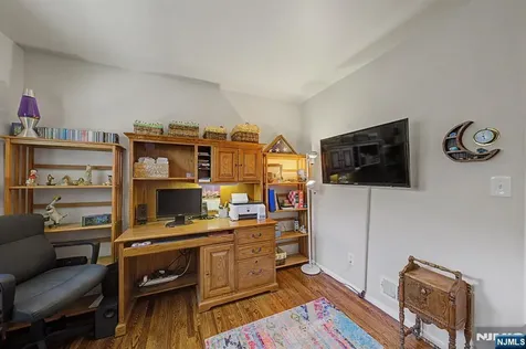 714 5th Street Carlstadt NJ 07072