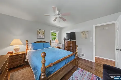 714 5th Street Carlstadt NJ 07072