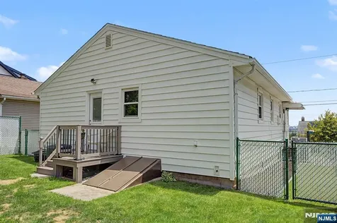 714 5th Street Carlstadt NJ 07072