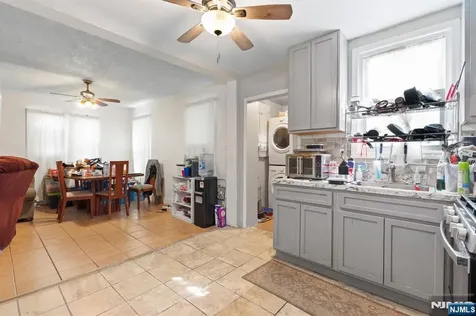 726-728 14th Avenue Paterson NJ 07504