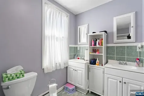 726-728 14th Avenue Paterson NJ 07504