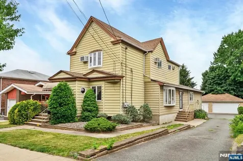 405 Page Avenue Lyndhurst NJ 07071