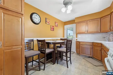29 Corsi Road Bloomfield NJ 07003