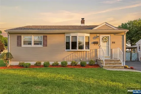 29 Corsi Road Bloomfield NJ 07003