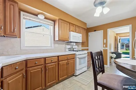 29 Corsi Road Bloomfield NJ 07003