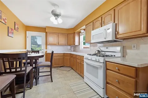 29 Corsi Road Bloomfield NJ 07003