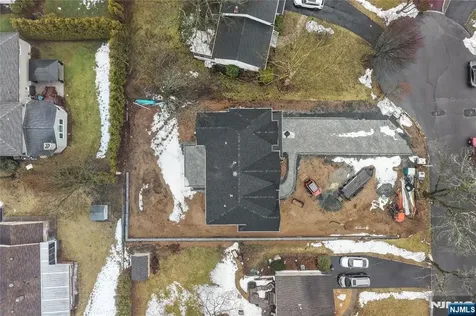 21 Manor Court Glen Rock NJ 07452