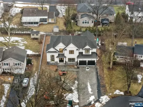 21 Manor Court Glen Rock NJ 07452