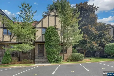 14 Chelsea Court Ramsey NJ 07446