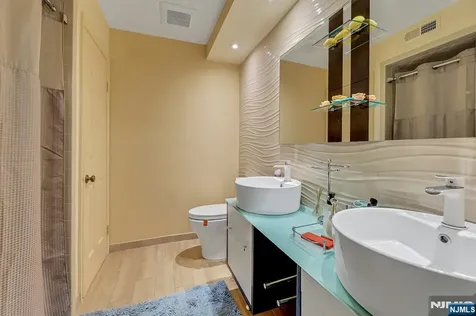 14 Chelsea Court Ramsey NJ 07446