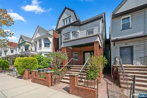 8 Cooper Place Weehawken NJ 07086