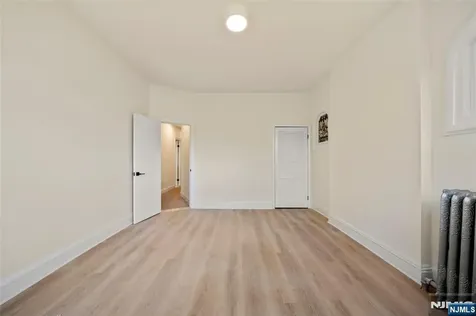 8 Cooper Place Weehawken NJ 07086