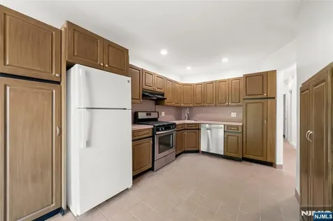 8 Cooper Place Weehawken NJ 07086