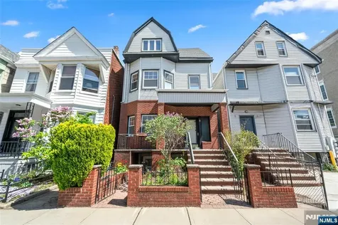 8 Cooper Place Weehawken NJ 07086
