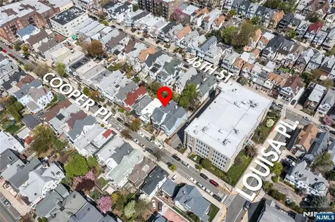 8 Cooper Place Weehawken NJ 07086