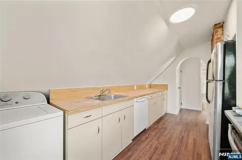 8 Cooper Place Weehawken NJ 07086