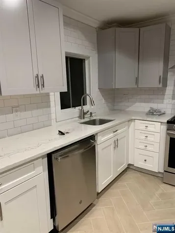 5 Little Brook Old Tappan NJ 07675