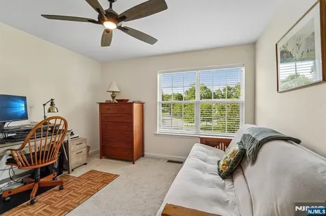 24 Pineview Drive Waldwick NJ 07463