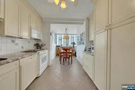 1530 Palisade Avenue Fort Lee NJ 07024